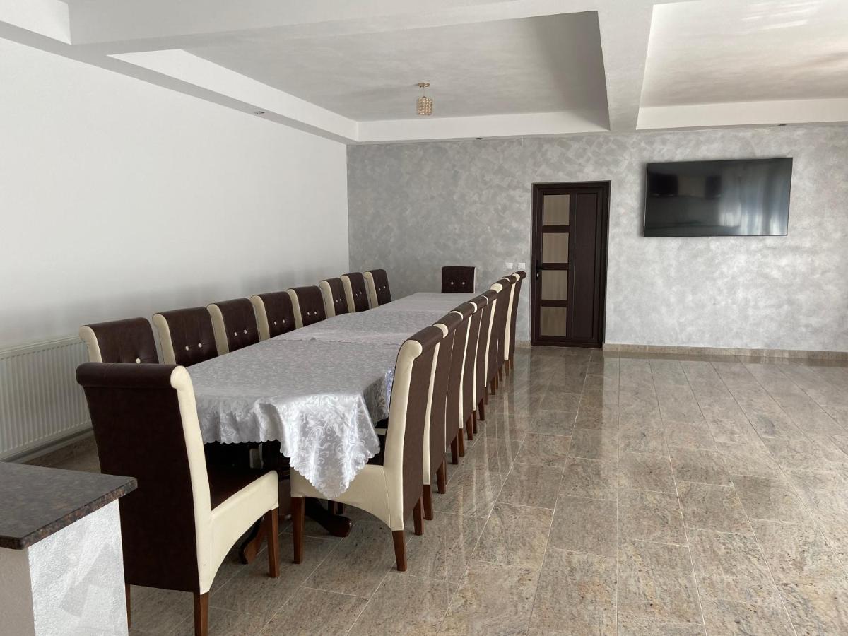Pensiunea Casa Deny Новач-Стрэйни Экстерьер фото