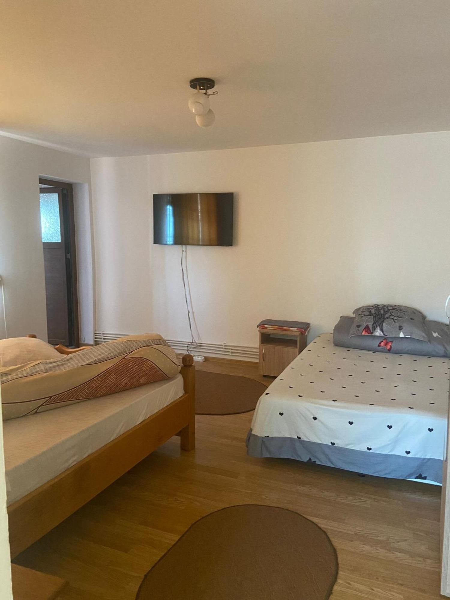 Pensiunea Casa Deny Новач-Стрэйни Экстерьер фото